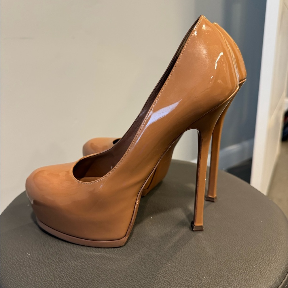 Saint Laurent nude patent platform pumps - Picture 3 of 10